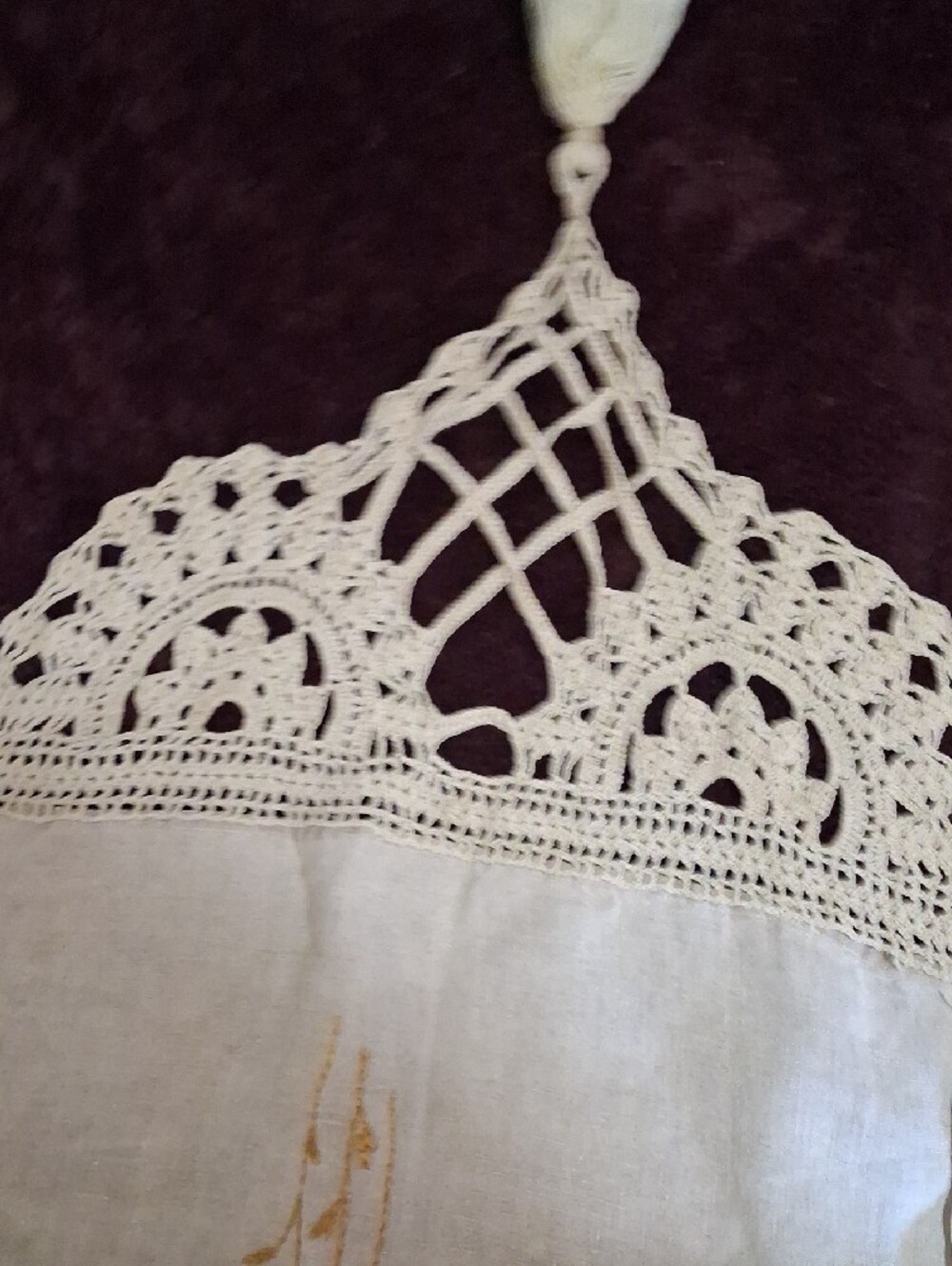 VINTAGE Embroidered Floral Table Runner - White with Orange Flowers - Picture 4 of 4
